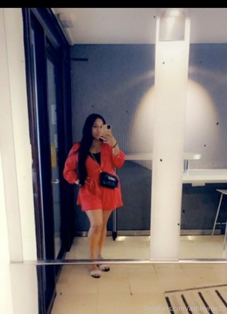 Naakte gelekte OnlyFans-foto van Ashleyrae20