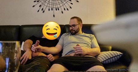 Naakte gelekte OnlyFans-foto van Antogoeshunting