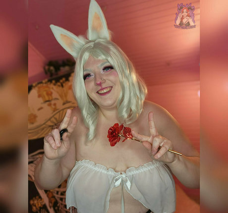 Naakte gelekte OnlyFans-foto van Curvymonstergirlfree