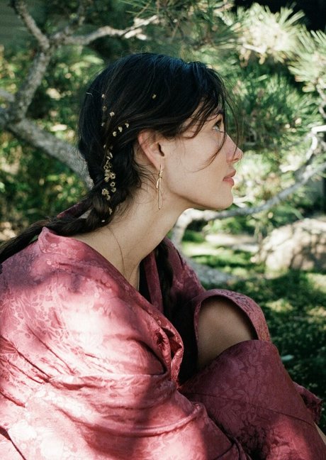 Phoebe Tonkin