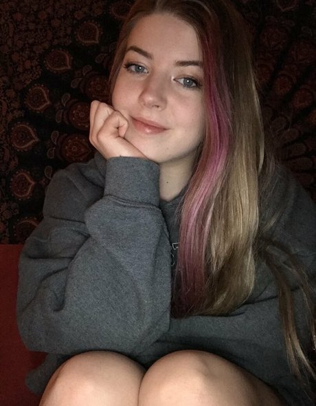 Naakte gelekte OnlyFans-foto van Alexakiss