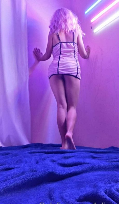 Naakte gelekte OnlyFans-foto van Lolimc