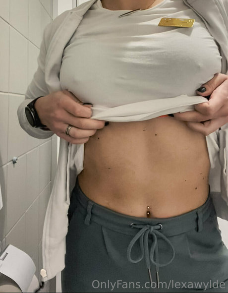 Naakte gelekte OnlyFans-foto van Lexawylde