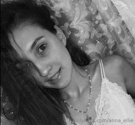 Anna_ellie