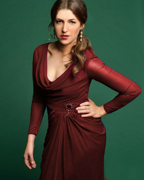 Naakte gelekte OnlyFans-foto van Mayim Bialik