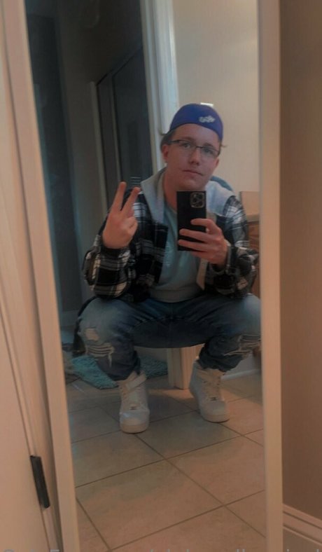 Naakte gelekte OnlyFans-foto van Alphacollegejock