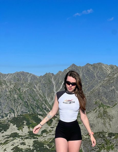 Naakte gelekte OnlyFans-foto van Mallennnna