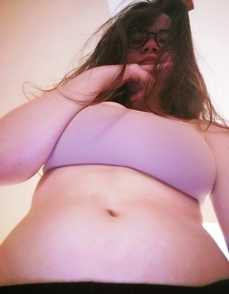 Naakte gelekte OnlyFans-foto van Abeia Mel