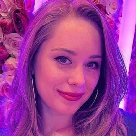 Naakte gelekte OnlyFans-foto van Dos Cavazos