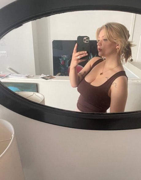 Naakte gelekte OnlyFans-foto van Daisyworld