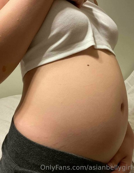 Asianbellygirl