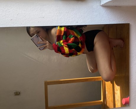 Naakte gelekte OnlyFans-foto van Dan