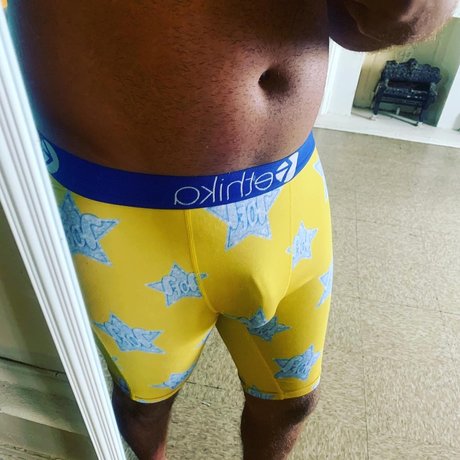 Naakte gelekte OnlyFans-foto van Jay