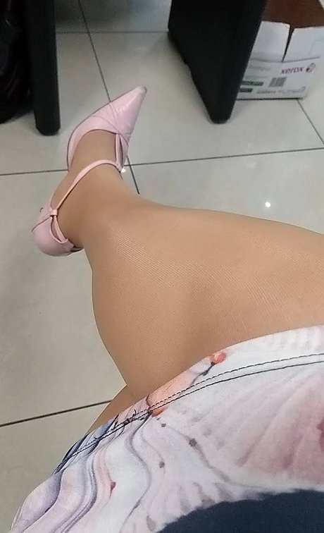 Naakte gelekte OnlyFans-foto van Nala Kitten