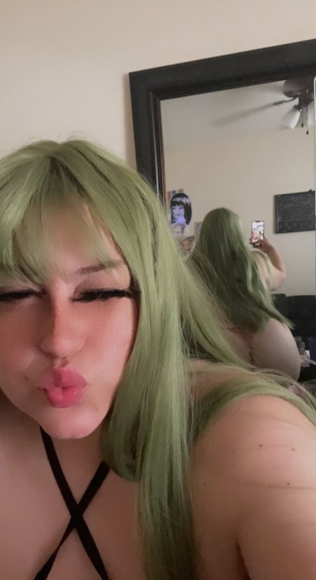 Naakte gelekte OnlyFans-foto van Heartlessbaddy 