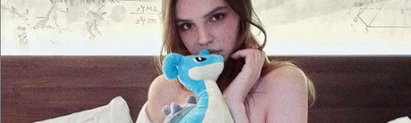 Naakte gelekte OnlyFans-foto van Ellaji
