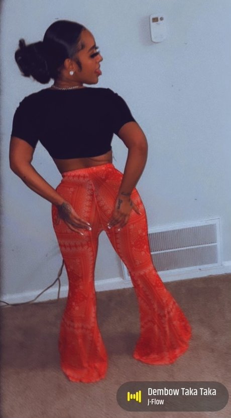 Naakte gelekte OnlyFans-foto van Puerto Rican Princess