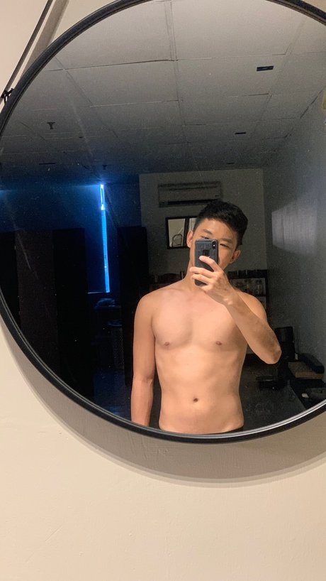 Naakte gelekte OnlyFans-foto van Narcistt