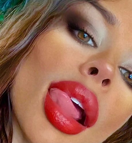 Naakte gelekte OnlyFans-foto van Natasa Savija