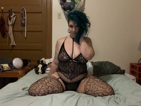 Curvyqueen