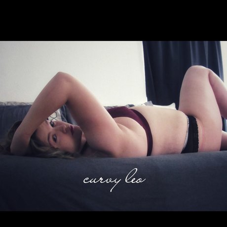 Curvy Leo