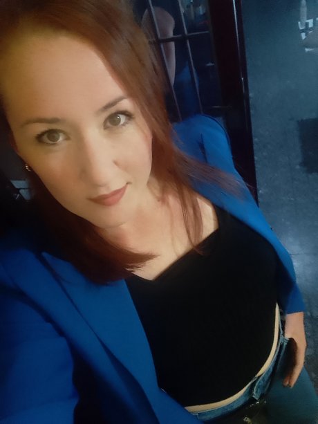 Naakte gelekte OnlyFans-foto van Caro