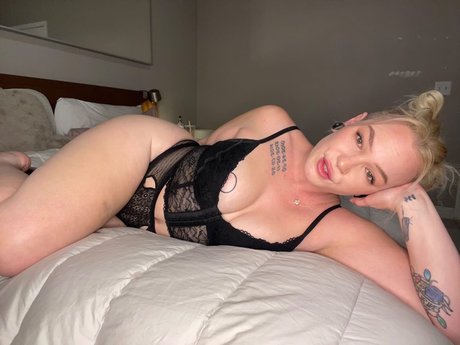 Neoerotica