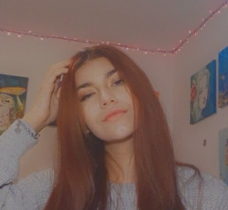 Naakte gelekte OnlyFans-foto van Nicole