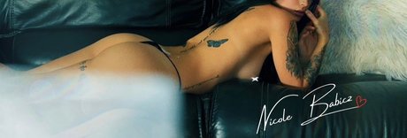 Naakte gelekte OnlyFans-foto van Nikkis  