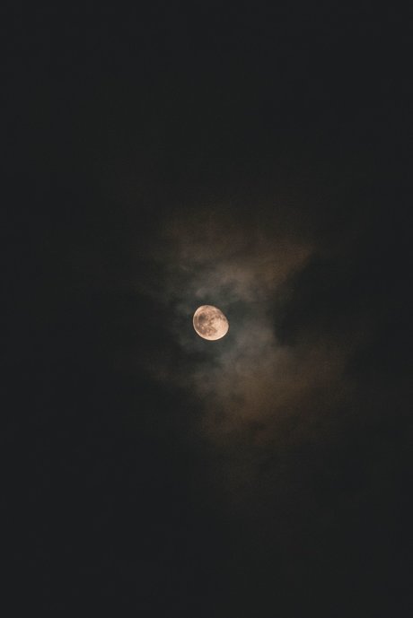 Naakte gelekte OnlyFans-foto van Night Satellite