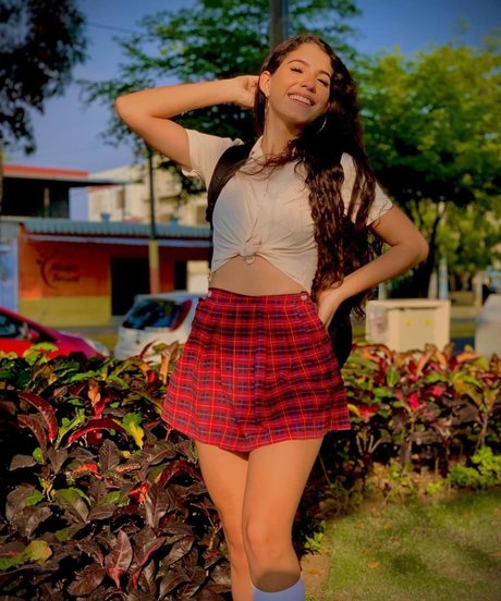 Naakte gelekte OnlyFans-foto van Nidia 