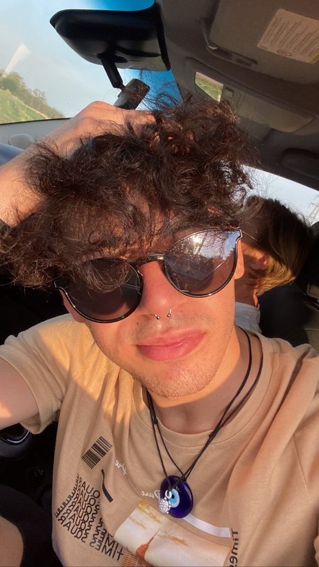 Naakte gelekte OnlyFans-foto van Nicolo Altobelli