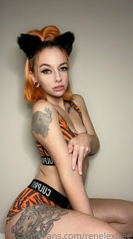 Naakte gelekte OnlyFans-foto van Renelexfree