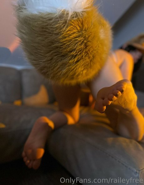 Naakte gelekte OnlyFans-foto van Raileyfree