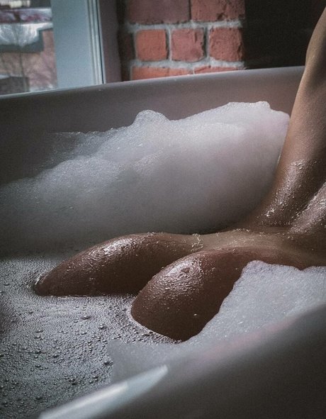Naakte gelekte OnlyFans-foto van Anastasia Steklova