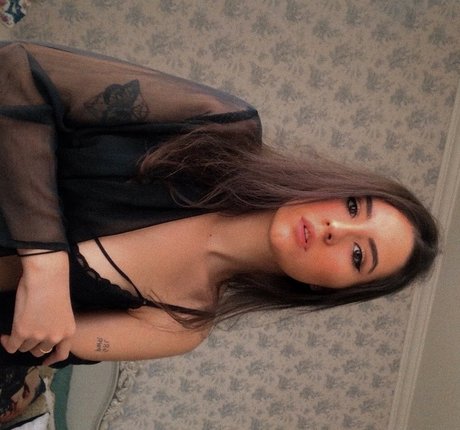 Naakte gelekte OnlyFans-foto van Marianna Tondolo