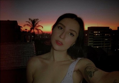 Naakte gelekte OnlyFans-foto van Marianna Tondolo