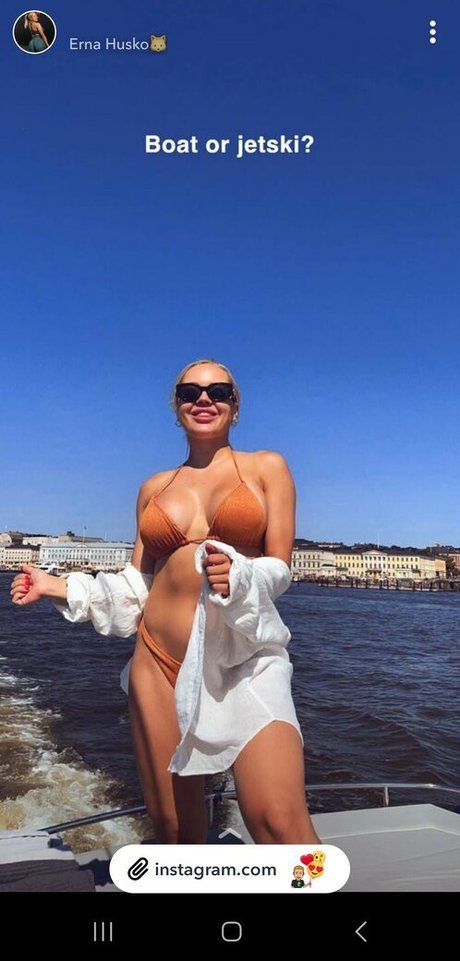 Naakte gelekte OnlyFans-foto van Erna Husko