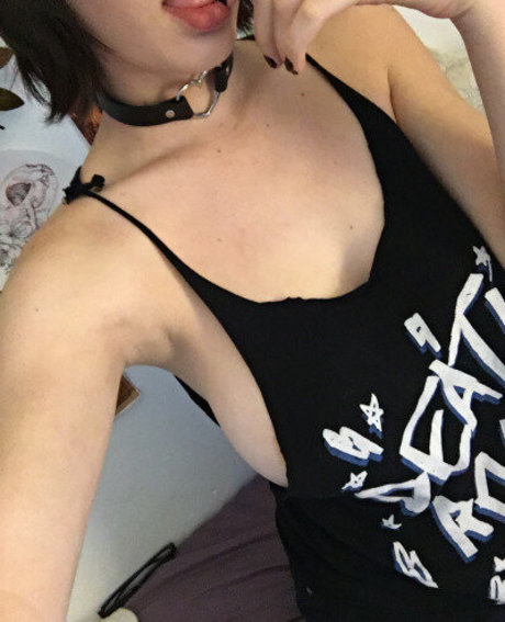Naakte gelekte OnlyFans-foto van Ginkgocrown