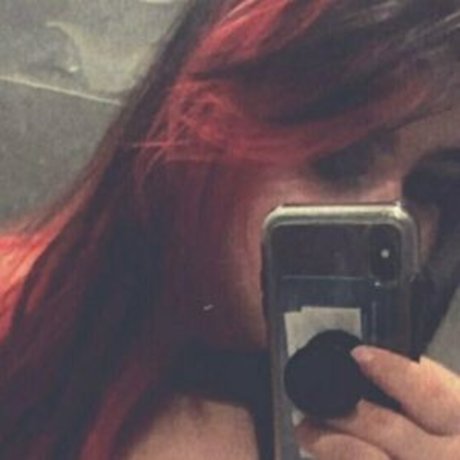 Naakte gelekte OnlyFans-foto van Callmecaitlin17