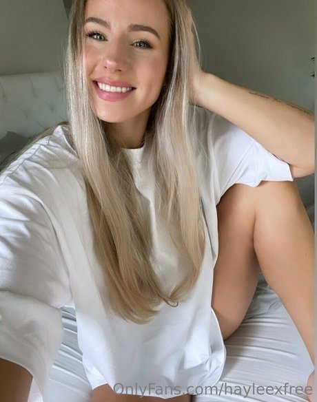 Naakte gelekte OnlyFans-foto van Hayleexfree