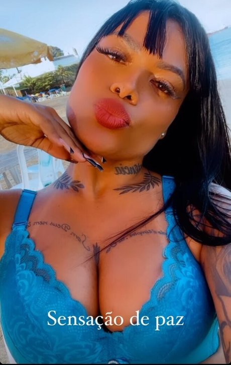 Naakte gelekte OnlyFans-foto van Boca Vermelha