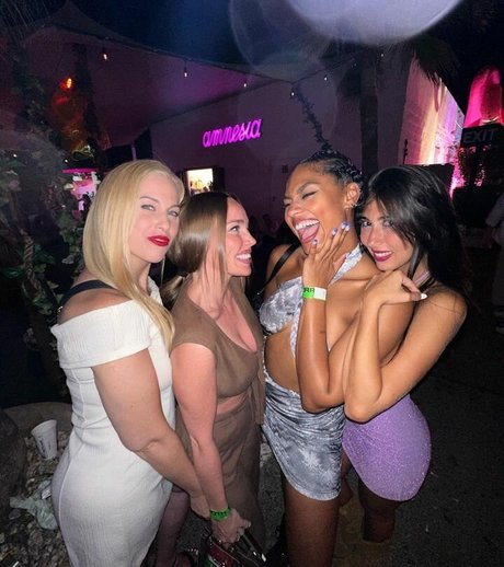 Naakte gelekte OnlyFans-foto van Nia Correia Ot