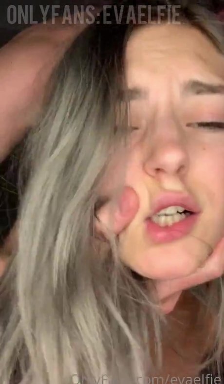 EvaElfie