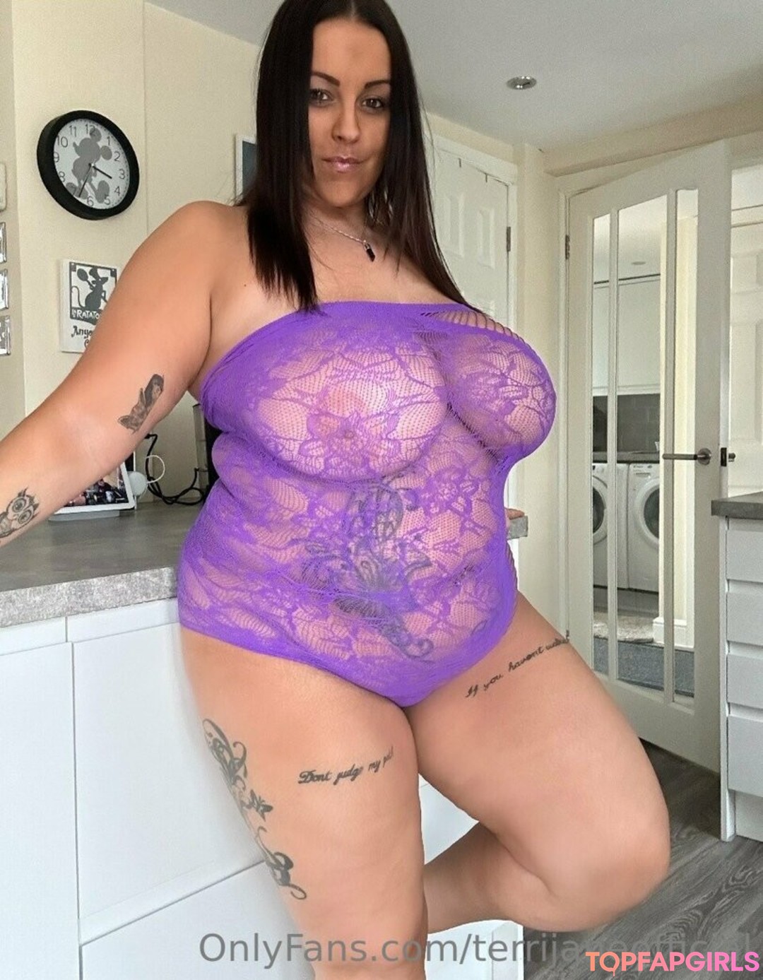 Naakte gelekte OnlyFans-foto van Terrijaneofficial #1151