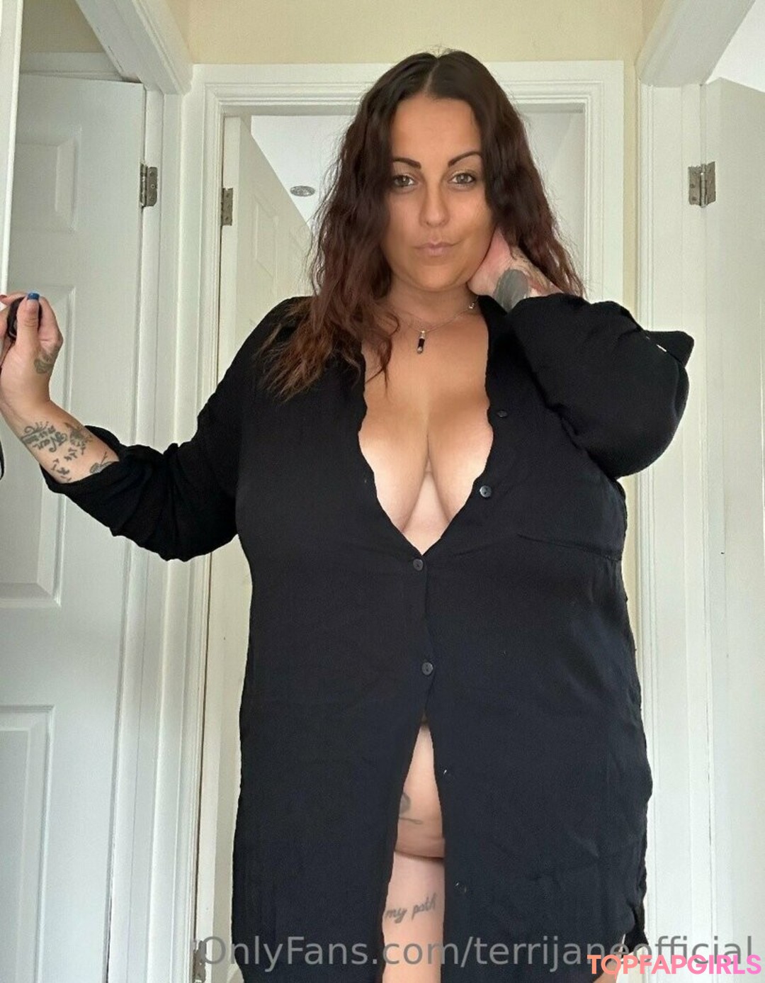 Naakte gelekte OnlyFans-foto van Terrijaneofficial #1212