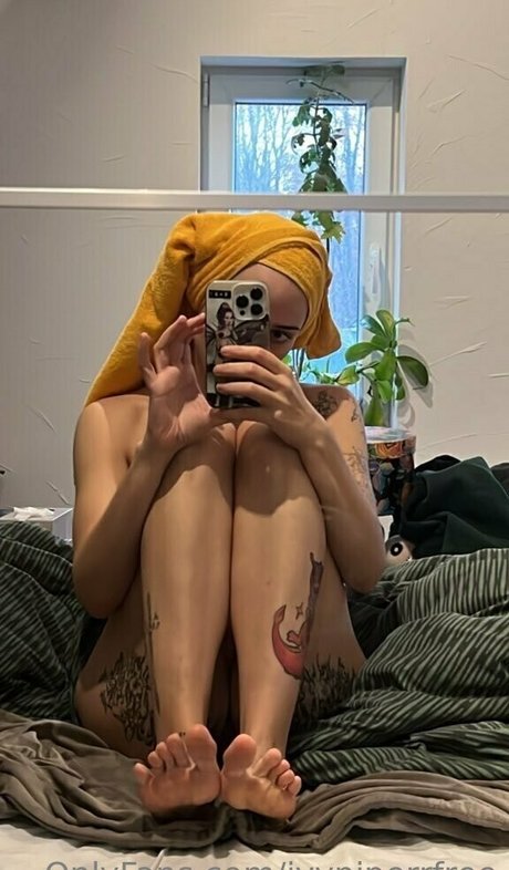 Naakte gelekte OnlyFans-foto van Ivypiperrfree
