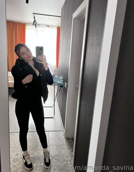 Naakte gelekte OnlyFans-foto van Amandasavina