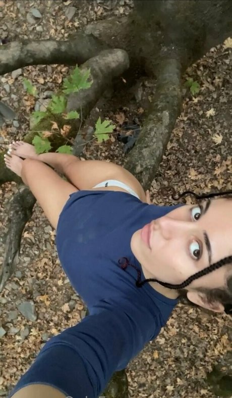 Naakte gelekte OnlyFans-foto van Ijoxxxie