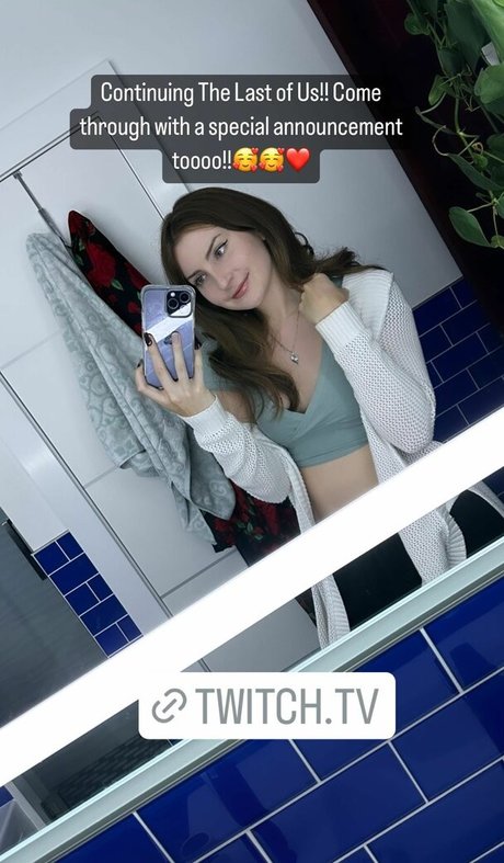 Naakte gelekte OnlyFans-foto van Vkunia